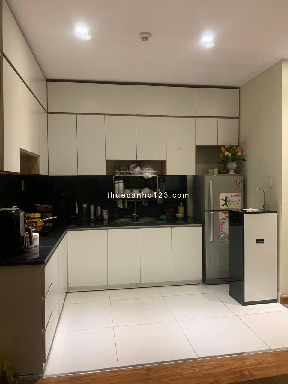 Chung cư Khang Gia, Tân Hương, TP: 82m2, 2PN, 2wc, full nội thất, 8tr/th