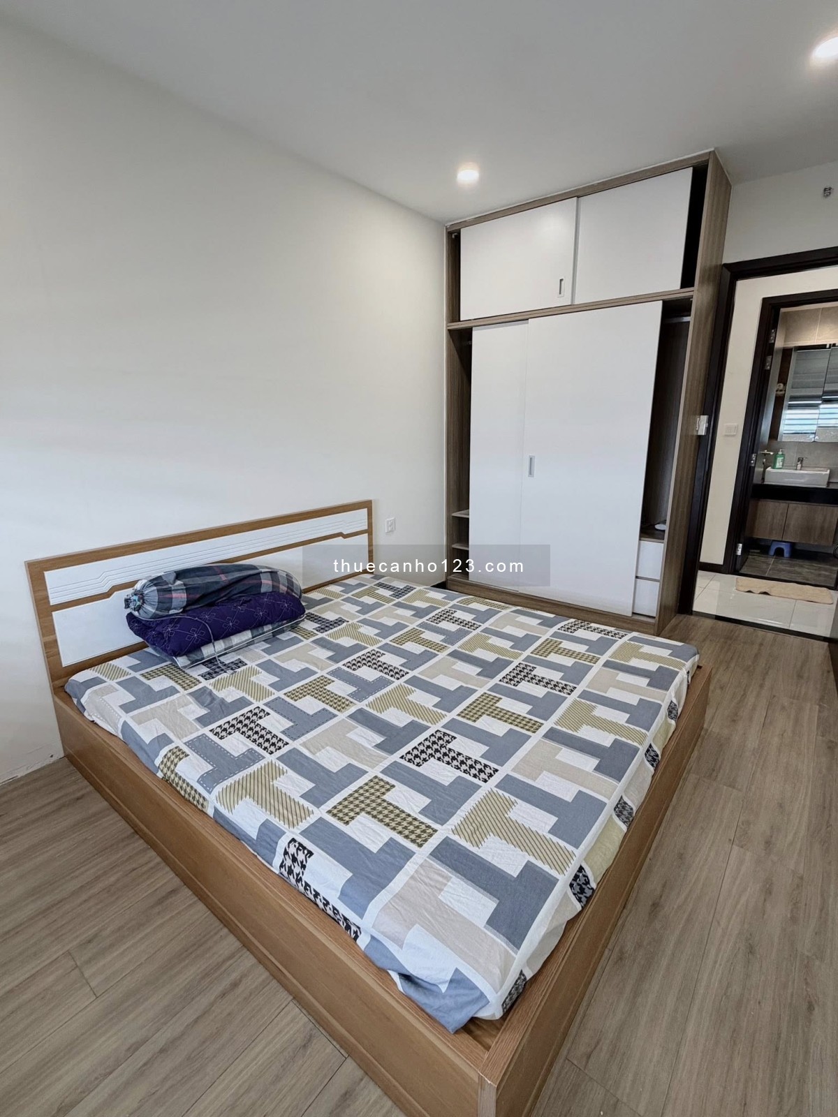 Cho thuê căn hộ Skyview – 2PN full nội thất, tầng cao, view thoáng