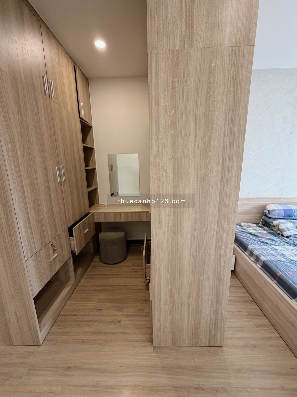 Cho thuê căn hộ Skyview – 2PN full nội thất, tầng cao, view thoáng