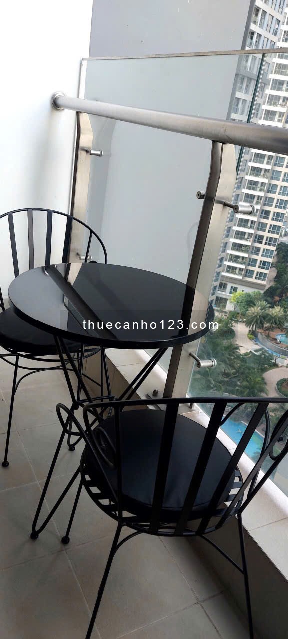 Cho thuê căn CC tòa Park 1, 2PN và 2VS, Tầng thấp, Diện tích đẹp 80.3m2, Vinhomes Central Park.