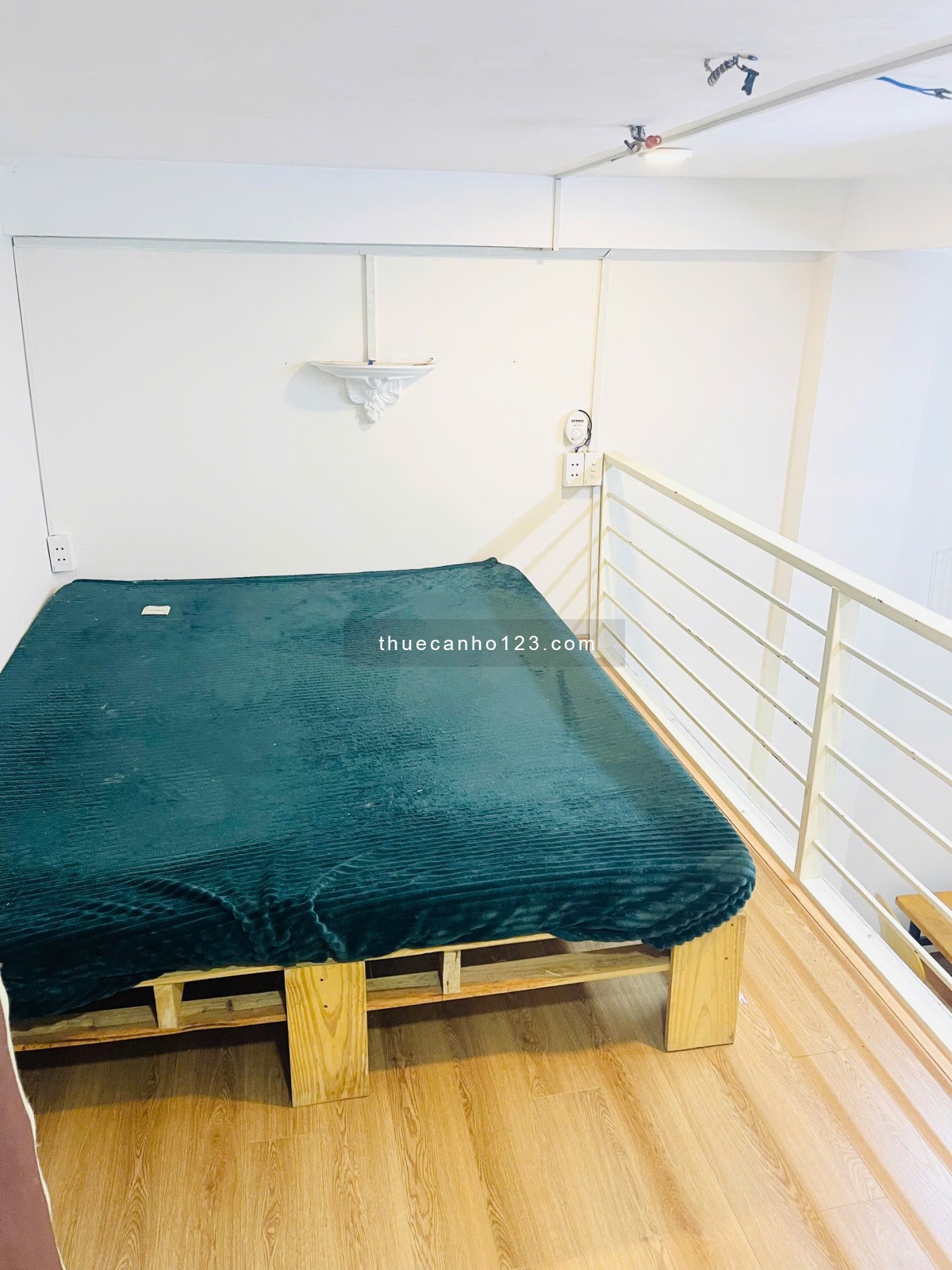 CHDV 30m2 gác cao cửa sổ lớn đường Giải Phóng Tân Bình chỉ 5,5 triệu