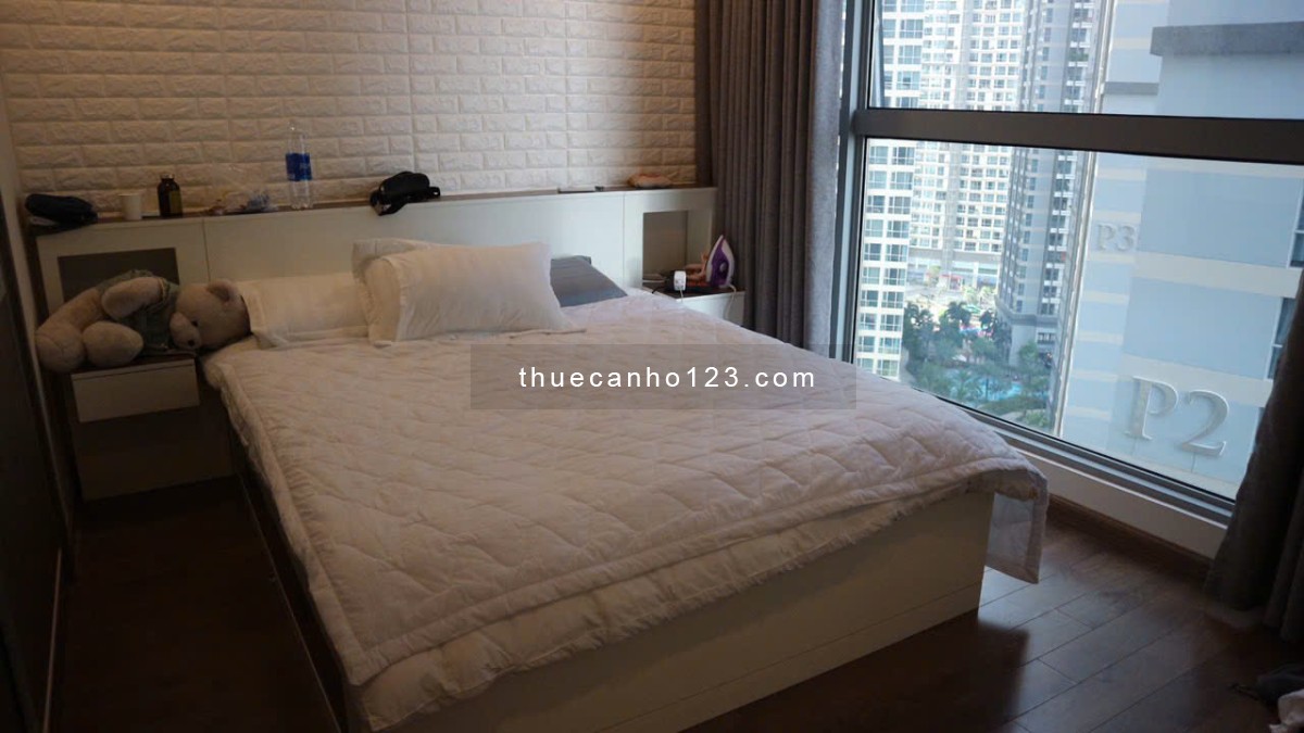 Cho thuê căn CC tòa Park 1, 2PN và 2VS, Tầng thấp, Diện tích đẹp 80.3m2, Vinhomes Central Park.