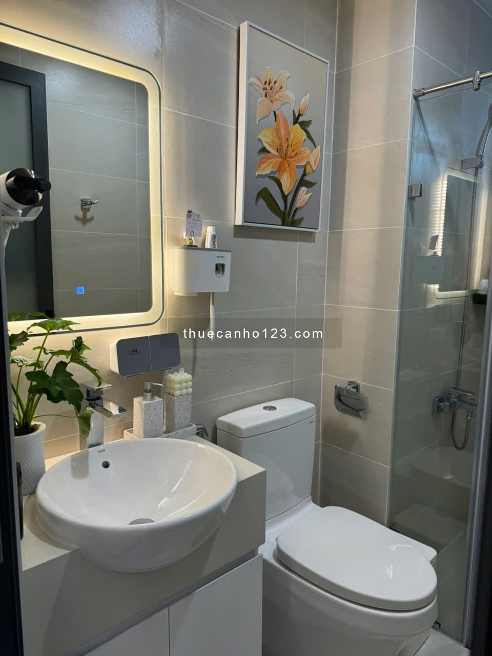 Cho thuê căn hộ quận 7 căn góc 2pn 2wc full nội thất cao cấp y hình chỉ 15 triệu