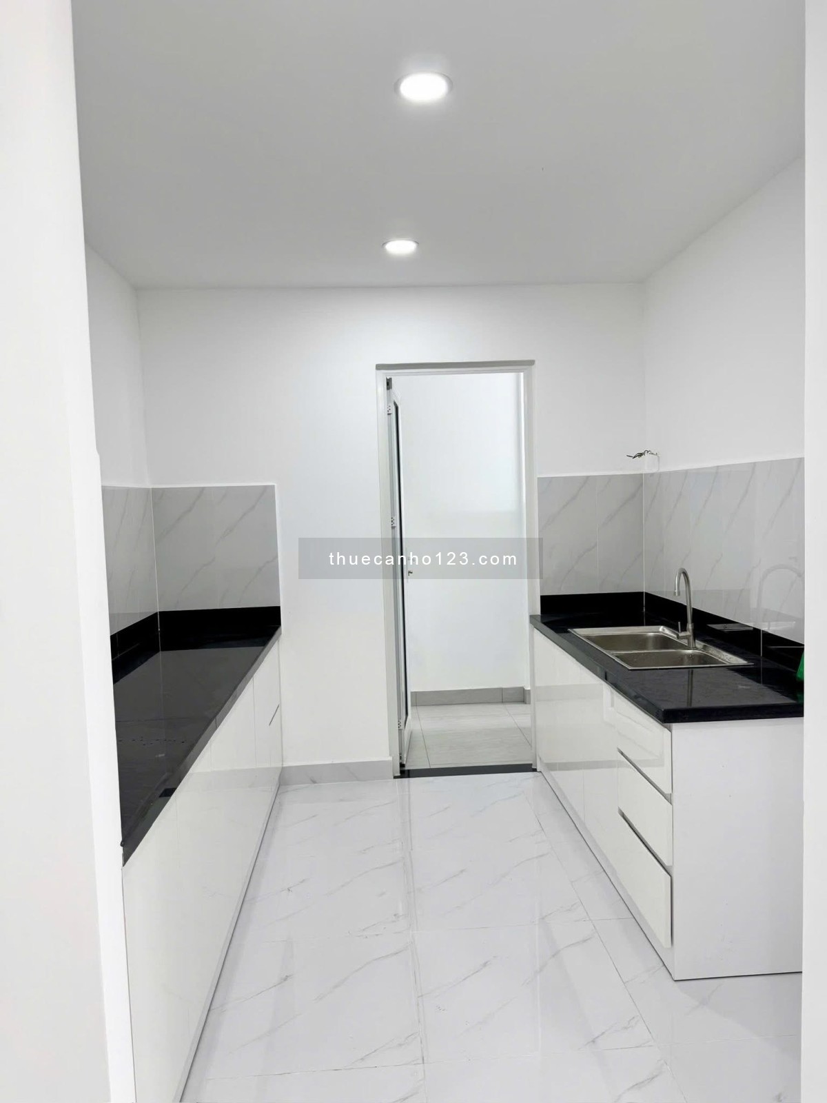 Cho thuê căn hộ conic boulevard 2pn 2wc full nội thất cao cấp đẹp chỉ 8tr giá siêu hời thuê ngay