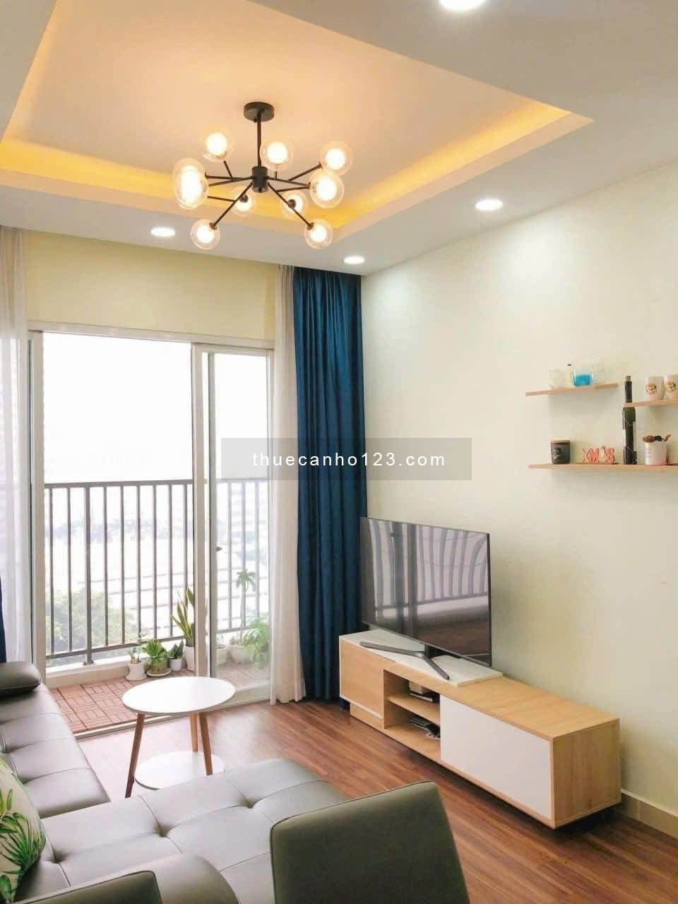 Cho thuê Sky Center 75m2, 2PN, 2WC, Nội thất đầy đủ, giá 17tr/th, nhà đẹp. LH: 0981170149 Văn/Zalo