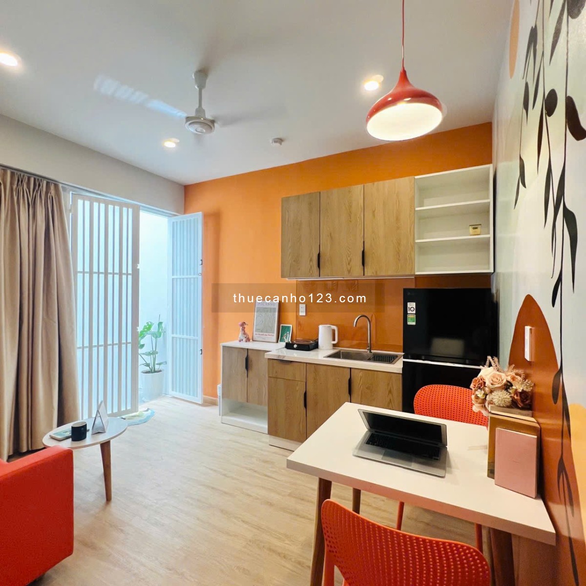 Cho thuê chdv 40m2 full nội thất 1 phòng ngủ ở đường Nguyễn Trọng Tuyển Q. Phú Nhuận