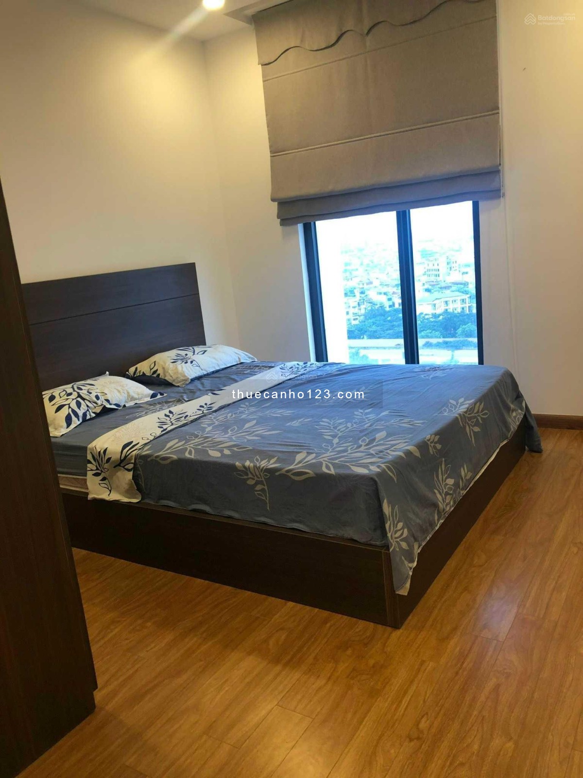 Chính chủ cho thuê căn hộ 2 phòng ngủ tại Hà Nội Center Point