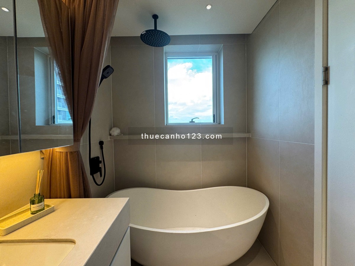 Nhà mình đây rồi, 3PN nội thất hiện đại, cao cấp, rộng 125m2, giá 90 triệu. tại Zeit River Thủ Thiêm