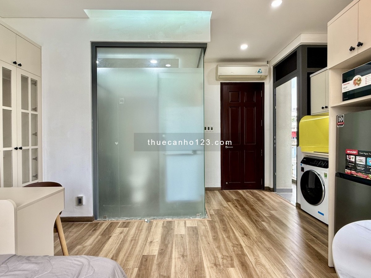 Căn hộ ban công máy giặt riêng thang máy gần cv hoàng văn thụ sân bay tân sơn nhất ga t3