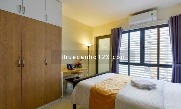 Cho thuê căn hộ studio full nội thất, tách bếp, ban công thoáng Quận 1, gần Đh Sài Gòn,…