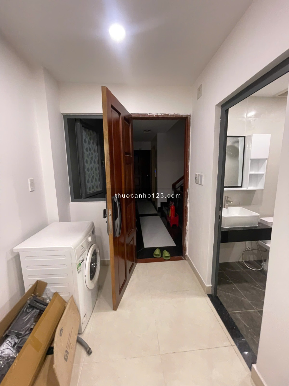 Cho Thuê Căn Hộ Dịch Vụ, Gần Chợ Bà Chiểu, Nơ Trang Long, Bình Thạnh, Full Nội Thất - 0901494216