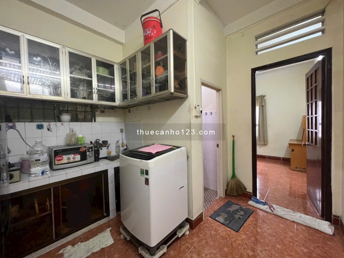 Căn hộ 2p ngủ Bàu cát, Tân BÌnh giá 8.5tr, có NTCB
