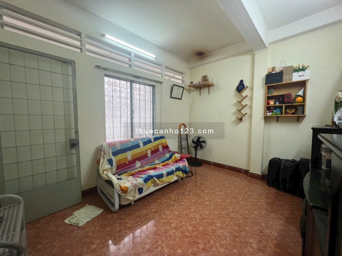 Căn hộ 2p ngủ Bàu cát, Tân BÌnh giá 8.5tr, có NTCB