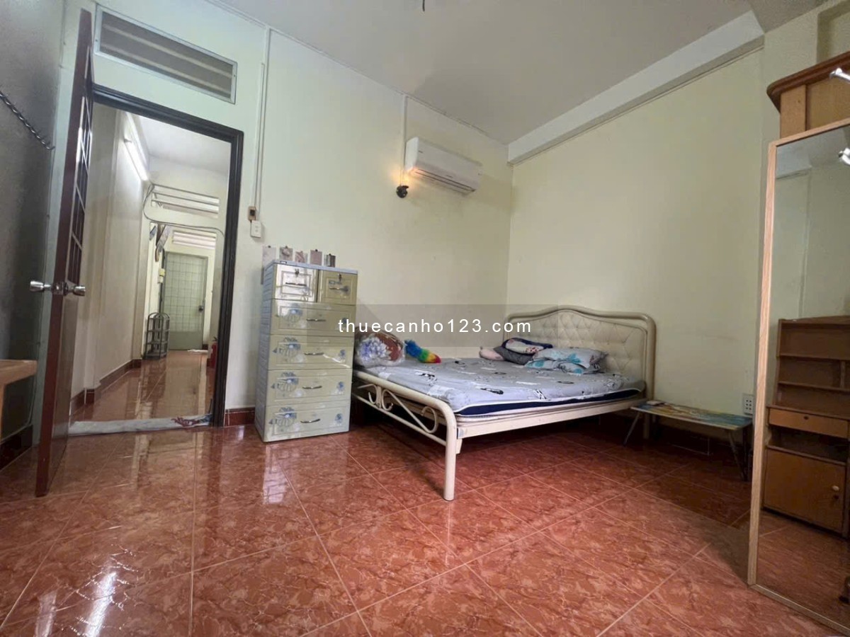 Căn hộ 2p ngủ Bàu cát, Tân BÌnh giá 8.5tr, có NTCB