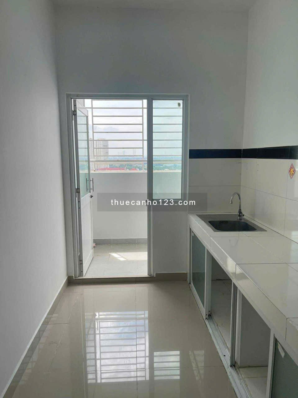 Saigon Tower, Thoại Ngọc Hầu, Tân Phú căn 2p ngủ giá 8tr