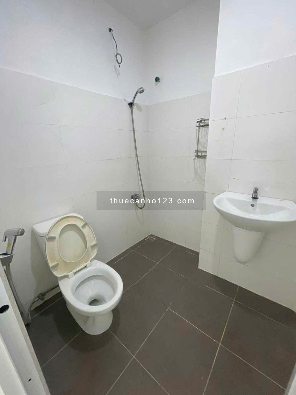 Saigon Tower, Thoại Ngọc Hầu, Tân Phú căn 2p ngủ giá 8tr