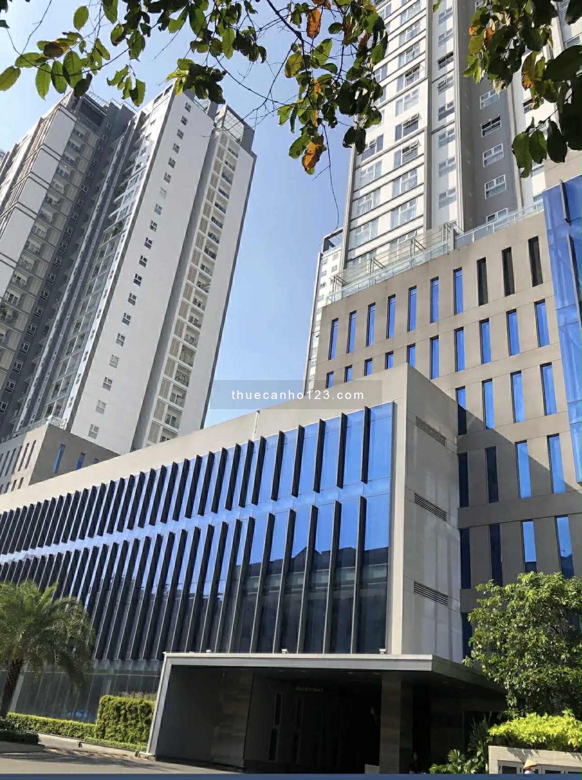 Căn hộ Xi Grand Court 90m2, 3PN - Full nội thất - Có suất ô tô - Nhà thật giá thật 25tr/th (BPQL)