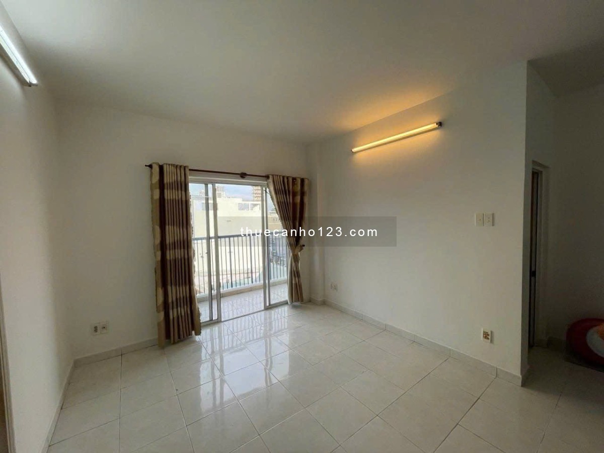 Giá 7tr/tháng, C/c Khang Gia, Phan Huy Ích, GV căn 2p ngủ 70m2.