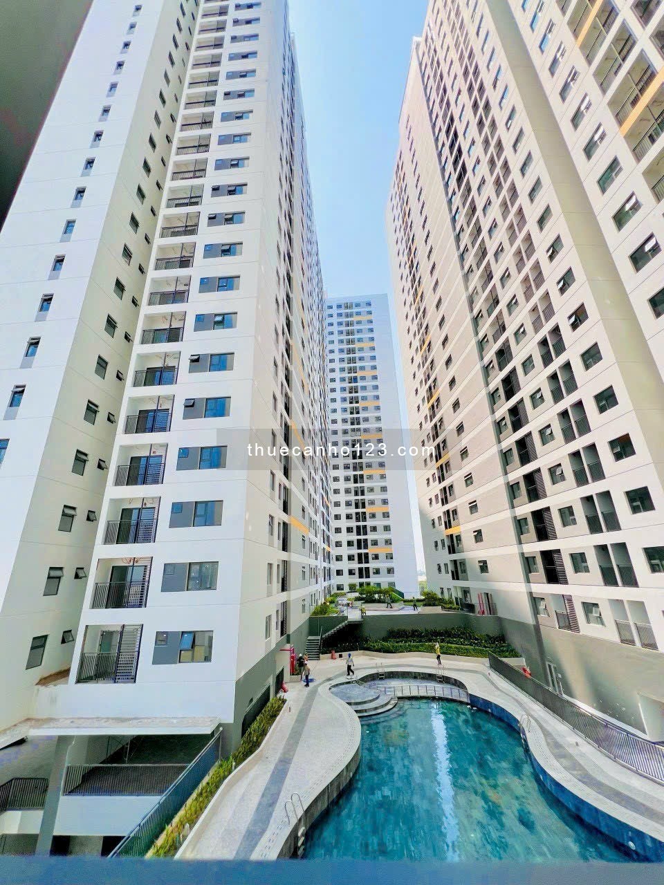 Căn hộ đầy đủ nội thất, chỉ cần xách vali vào ở giá 5tr-5tr5 ngay Aeon Mall