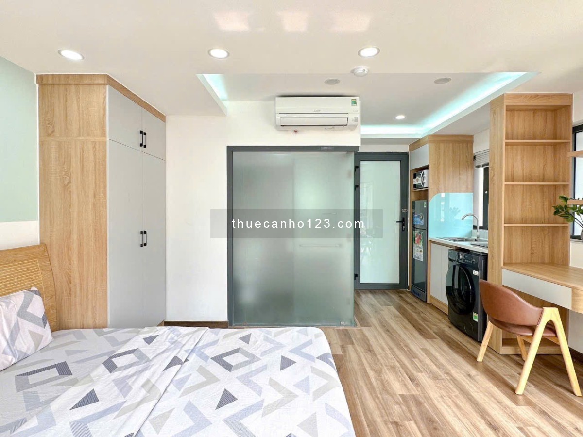 Cho thuê PENTHOUSE nội thất cao cấp, sân vườn riêng ngay trung tâm Tân Bình