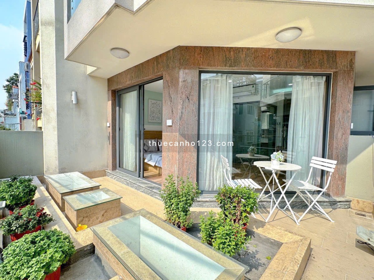 Cho thuê PENTHOUSE nội thất cao cấp, sân vườn riêng ngay trung tâm Tân Bình
