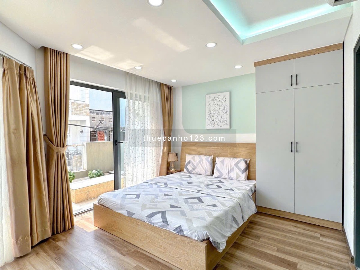 Cho thuê PENTHOUSE nội thất cao cấp, sân vườn riêng ngay trung tâm Tân Bình