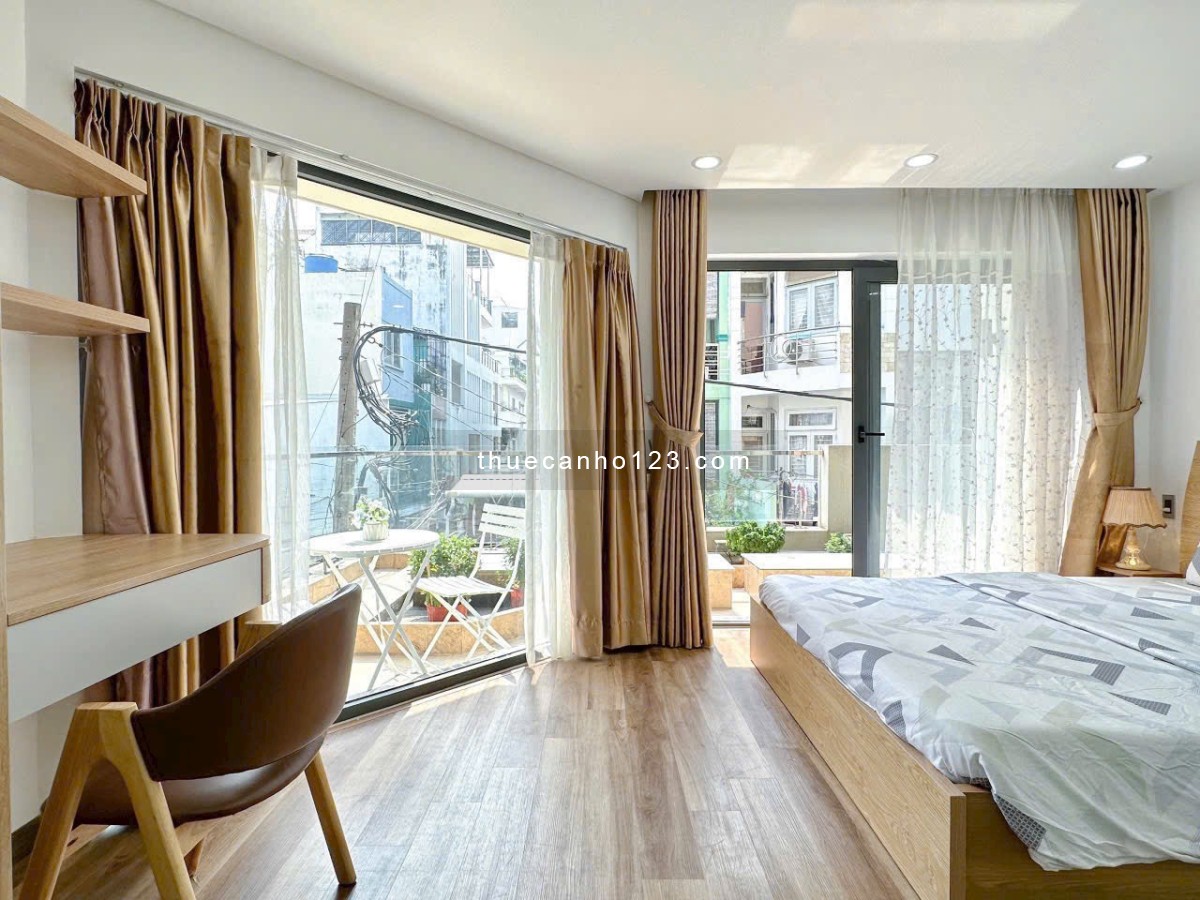 Cho thuê PENTHOUSE nội thất cao cấp, sân vườn riêng ngay trung tâm Tân Bình