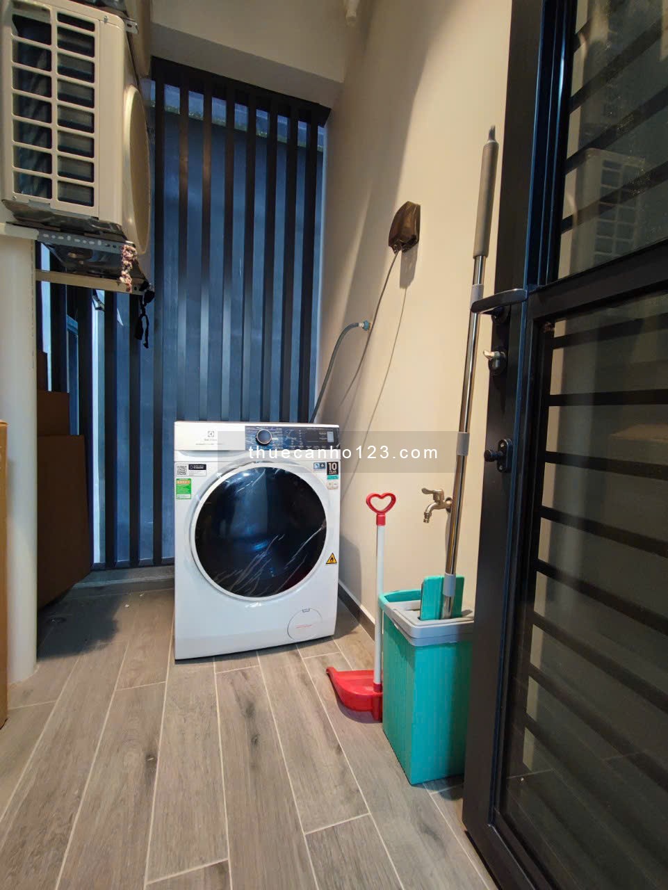 Cho thuê CC The Antonia, 2PN, 27 Triệu, 87m2 nhà đẹp, đăng hình thật, giá thuê đã bao gồm 1 ôxe hơi