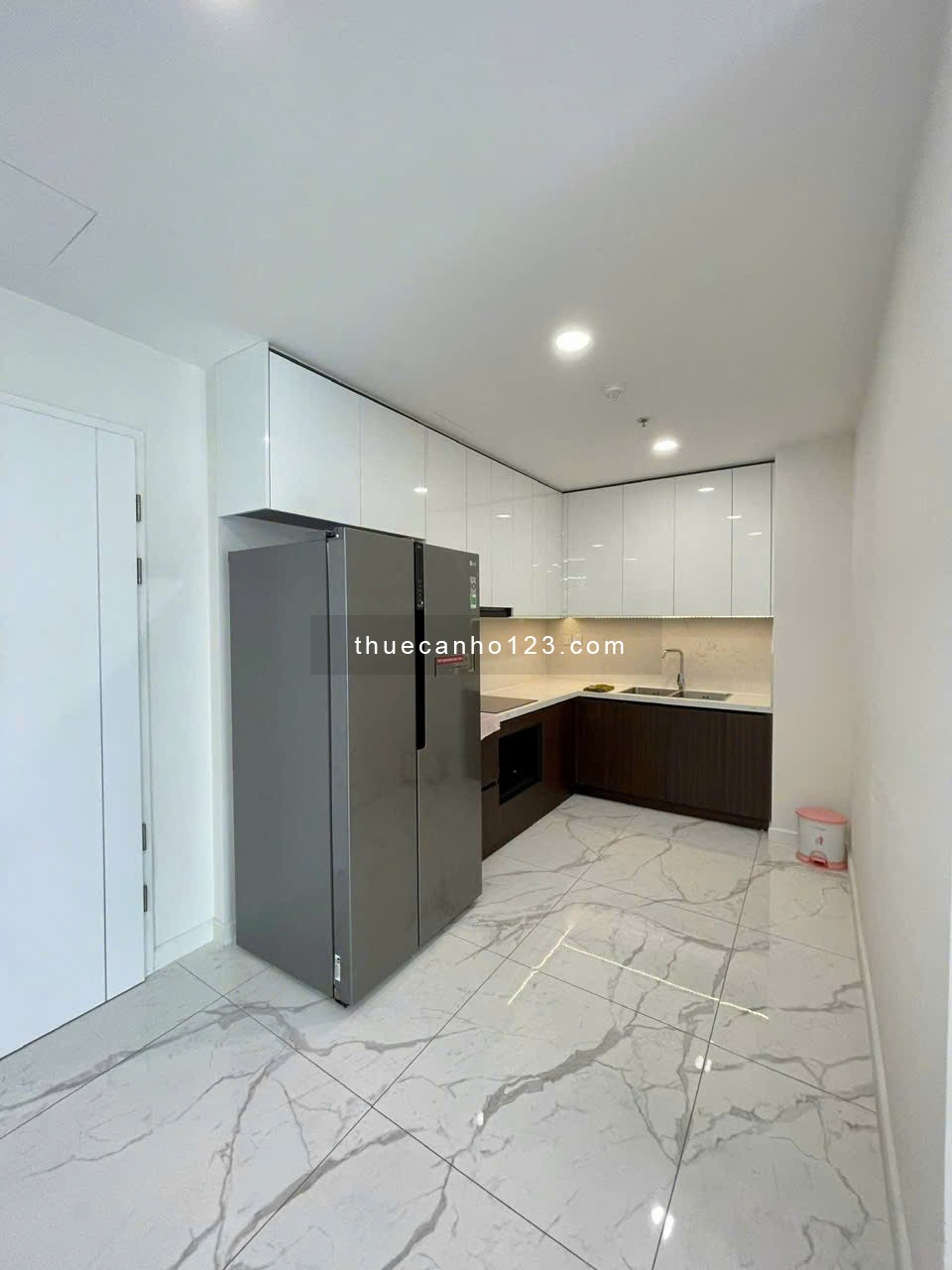 CCCC Hà Đô Centrosa, 3/2, Q10: Nội thất cao cấp, 3p ngủ, 95m2, 23tr