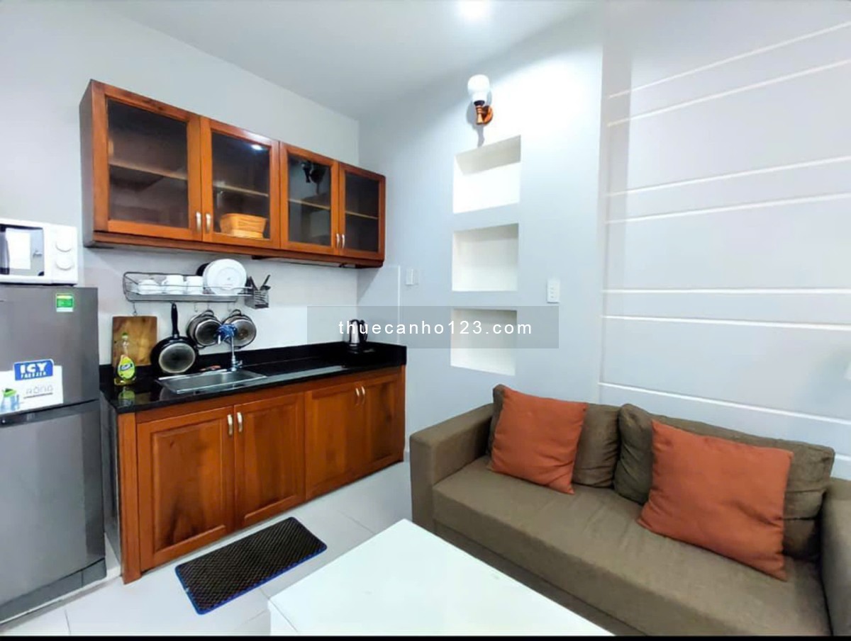 Chung cư Sky center, Phổ QUang, p2, Tân Bình: 40m2, 1p ngủ, 11tr/th