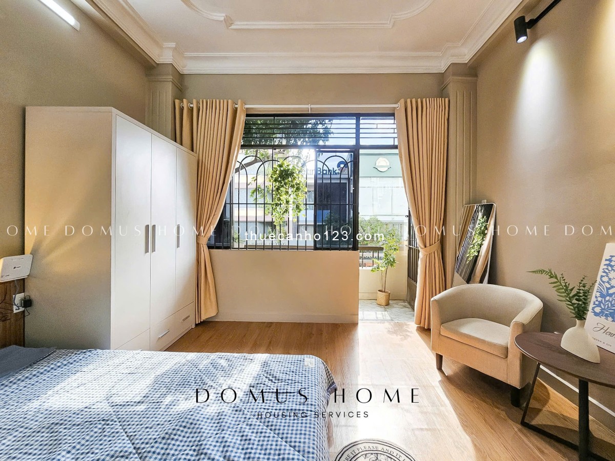 Cho thuê căn hộ 1PN ban công, mặt tiền Khánh Hội Q4