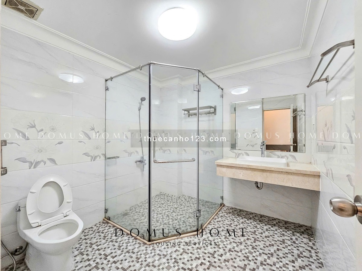 Cho thuê căn hộ 1PN ban công, mặt tiền Khánh Hội Q4