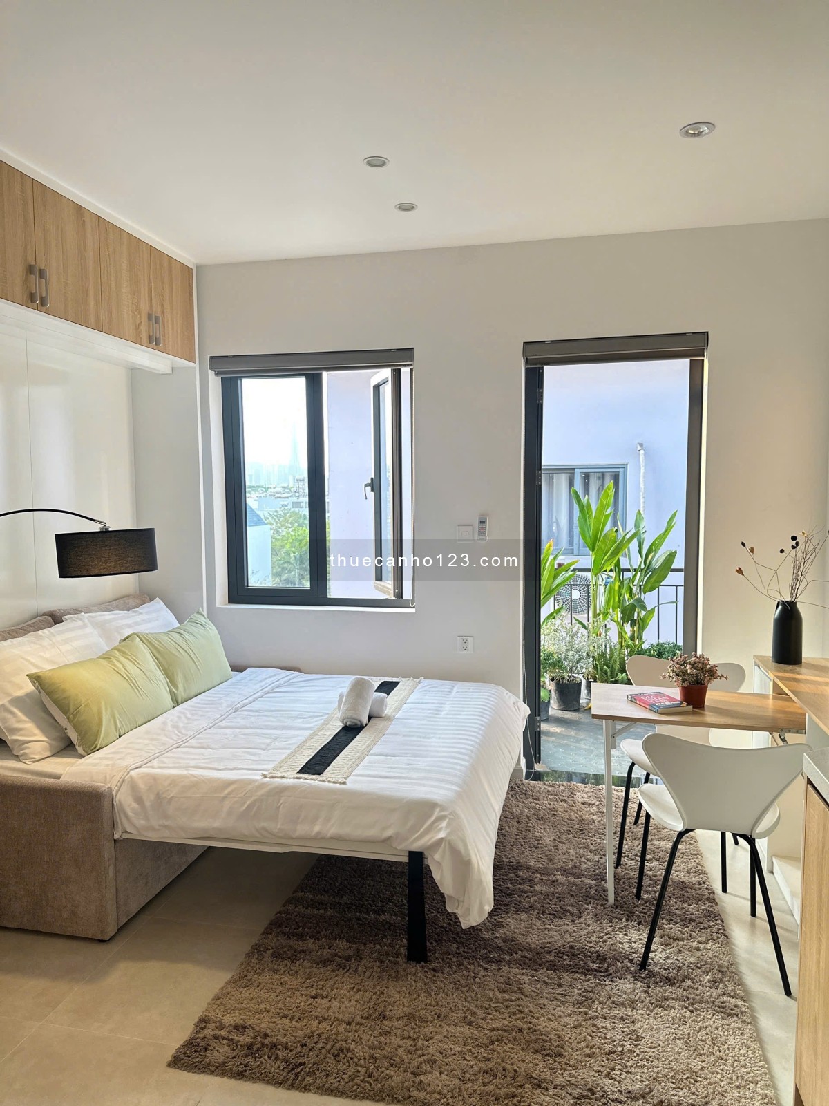 Studio hiện đại full nội thất – Ban công thoáng sáng – Ngay gần sân bay Tân Sơn Nhất - Quận Tân Bình