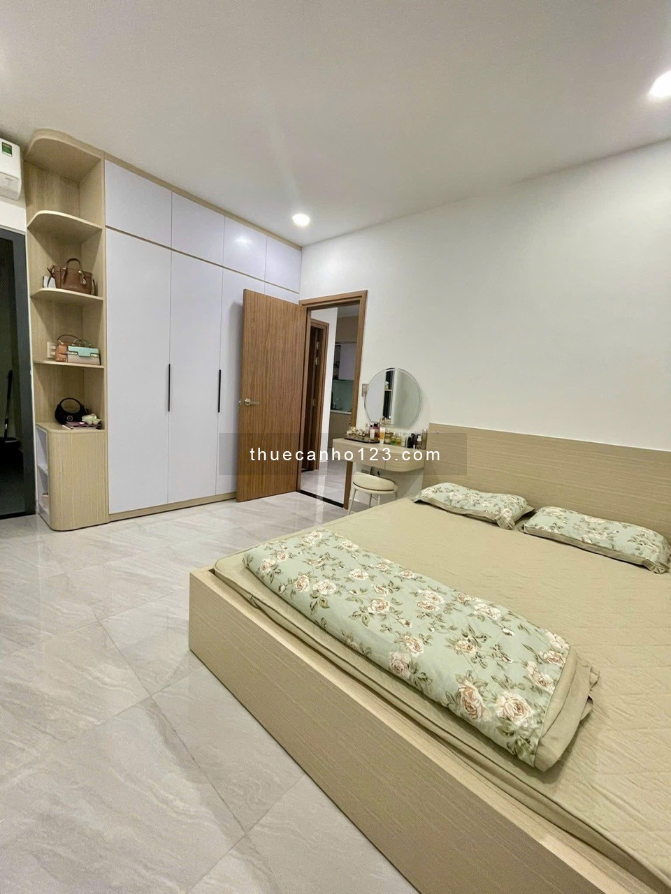 Chung cư Cộng Hoà Garden, P12, Tân Bình: 60m2, 1p ngủ, 10tr5/tháng