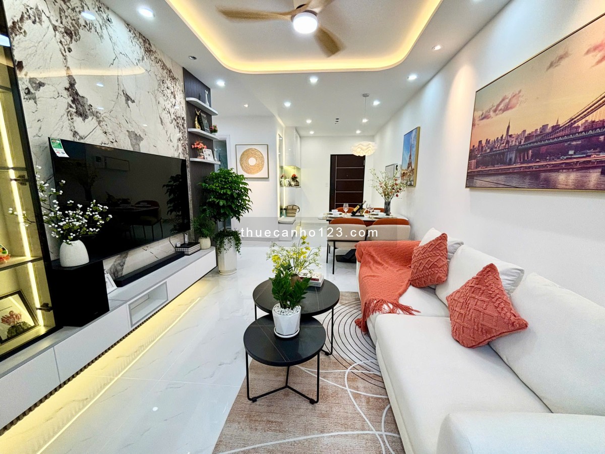 Em chuyên cho thuê Sky Garden Phú Mỹ Hưng 2-3 phòng ngủ trên 11triệu.Cam kết 100% nhà đẹp giá tốt