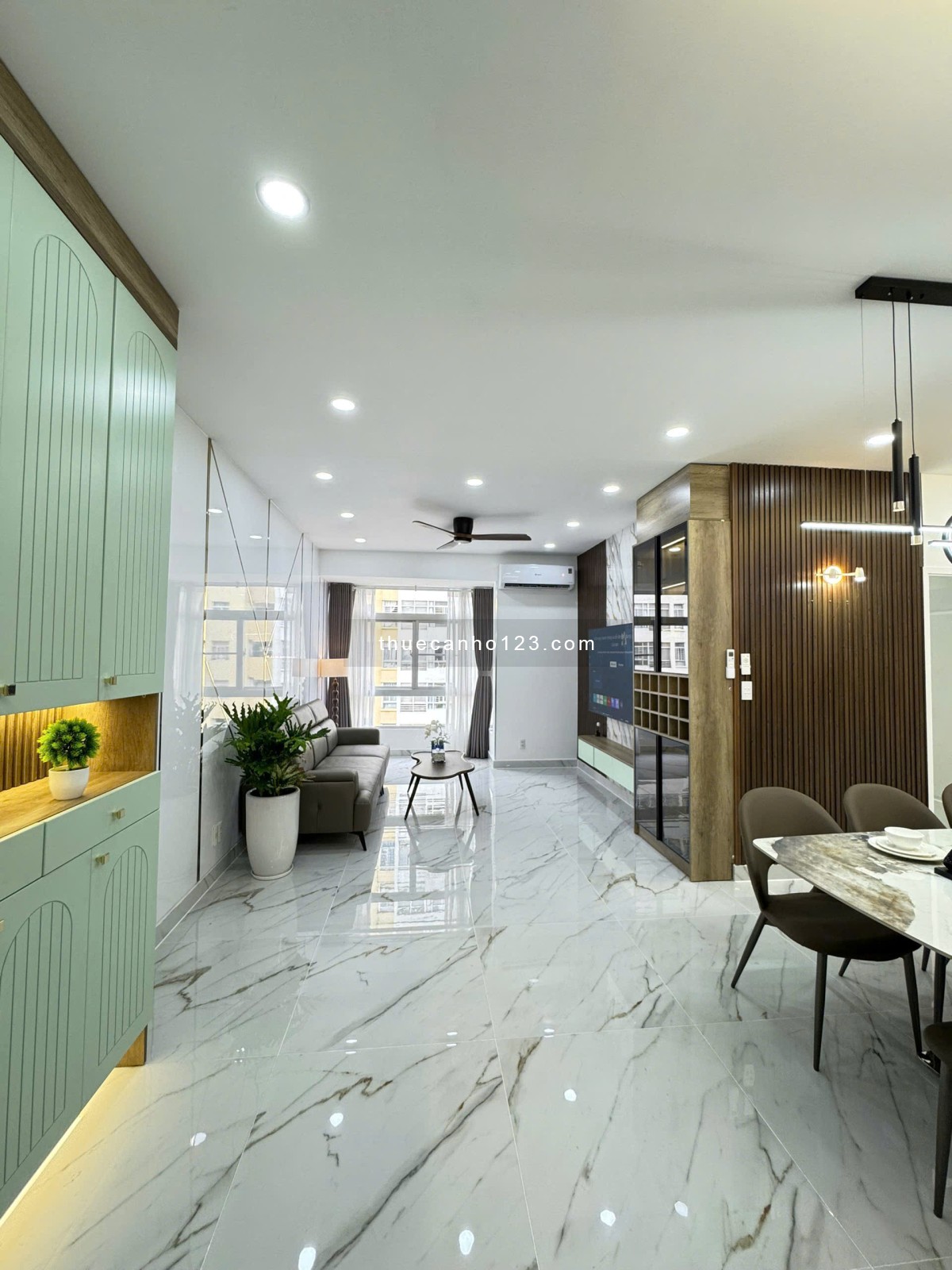 Em chuyên cho thuê Sky Garden Phú Mỹ Hưng 2-3 phòng ngủ trên 11triệu.Cam kết 100% nhà đẹp giá tốt