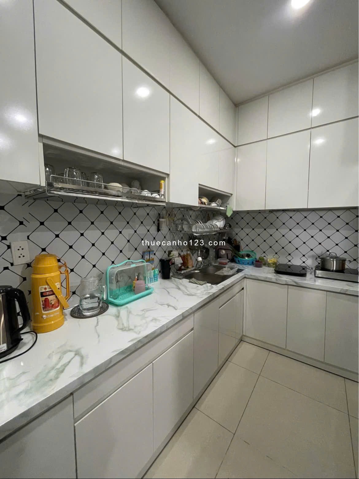 Chung cư Cộng Hoà Garden, P.12, TB: 50m2, đầy đủ NT, 1p ngủ, 10tr5/th.