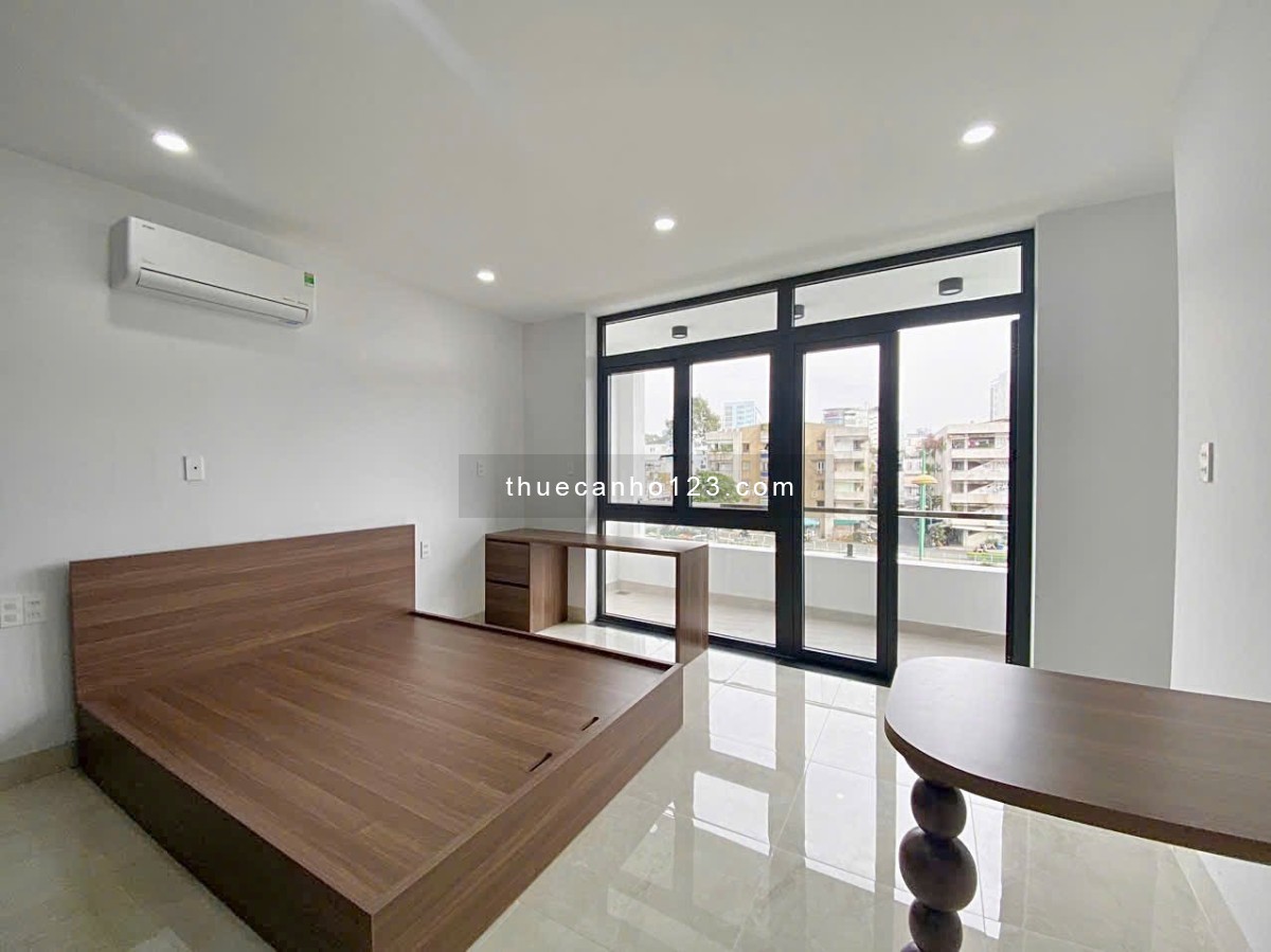 Bóc Seal Căn Hộ Ban Công Sát Bờ Kè Trường Sa_Cầu Lê Văn Sỹ_Vòng Xoay Dân Chủ_Viettel Tower_Quận 3