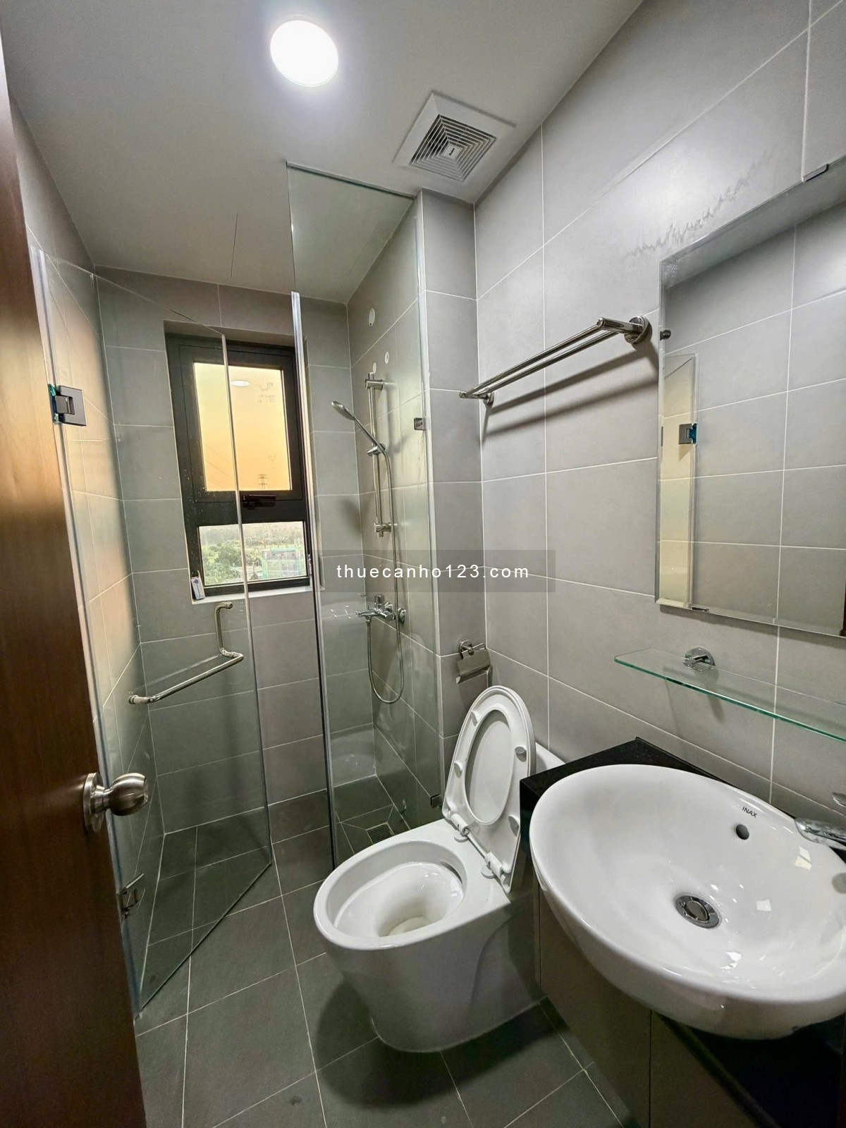 Chính chủ cho thuê căn hộ full nội thất chỉ 10 triệu - Tại Bcons City