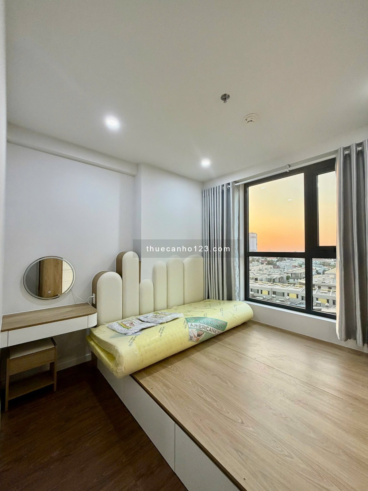 Chính chủ cho thuê căn hộ full nội thất chỉ 10 triệu - Tại Bcons City