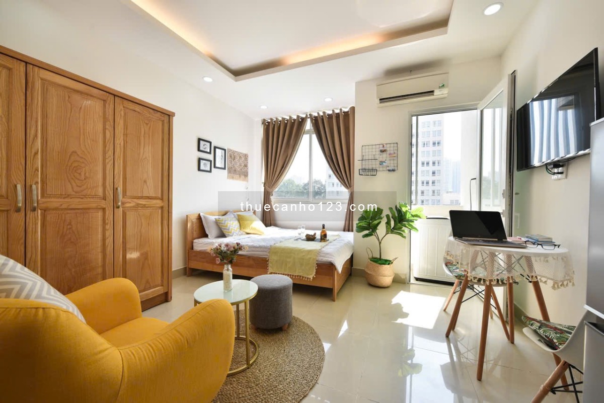 Studio Ban Công Nhà Mới, Cực Thoáng, Nhiều Ánh Nắng Mặt Trời, Đầy Đủ Nội Thất Ở Trung Tâm Quận 1