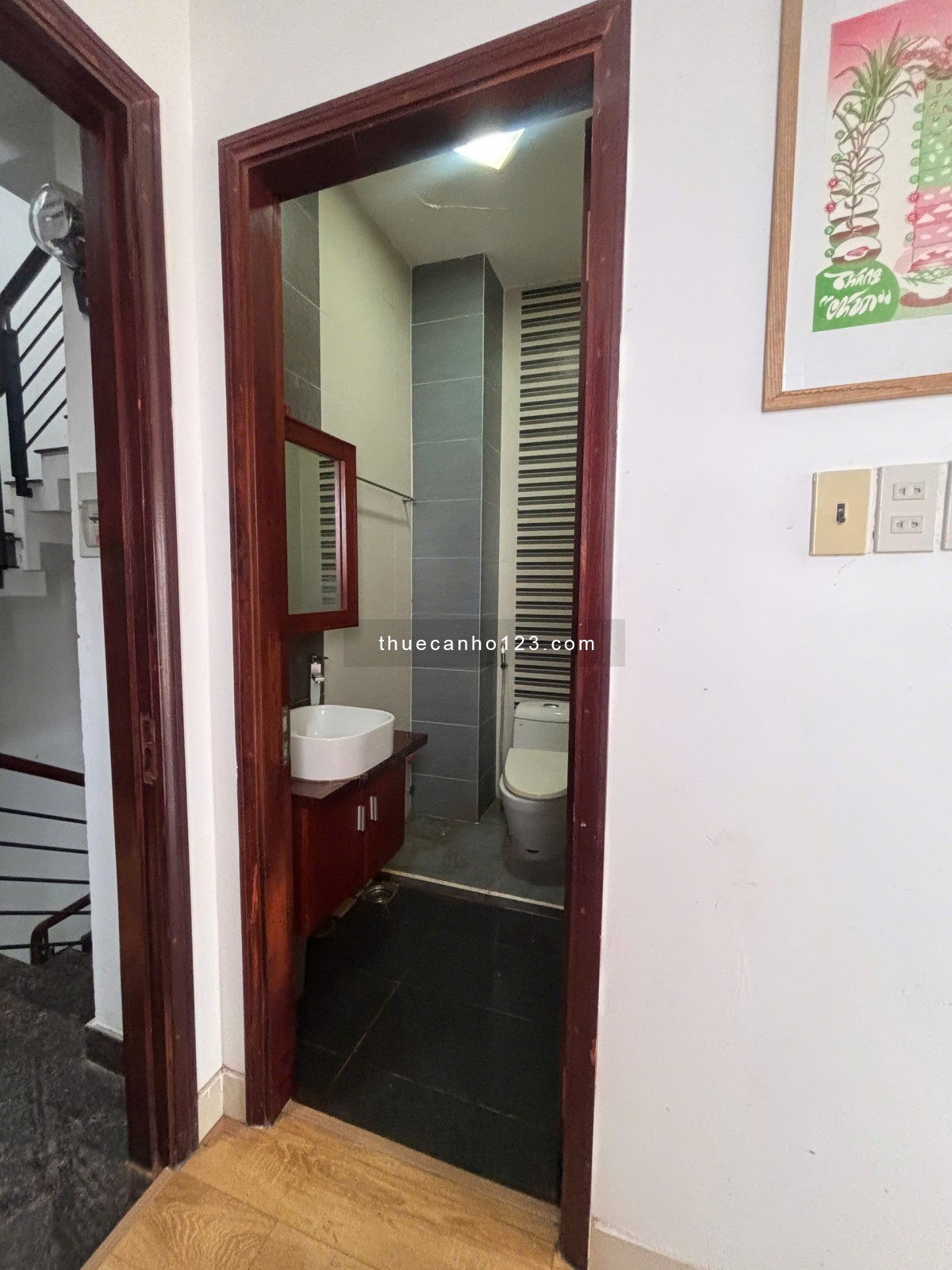 Cho thuê căn studio ban công, máy giặt riêng gần Đh Khoa học Tự Nhiên, Đh Sài Gòn, Đh Sư Phạm, vòng