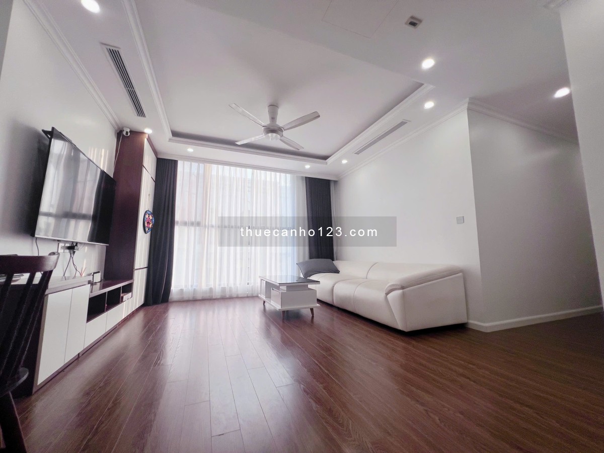 Chính chủ cho thuê: Căn hộ hiện đại 3PN 2WC, DT 91m², full nội thất + thiết bị điện tử, 18 triệu