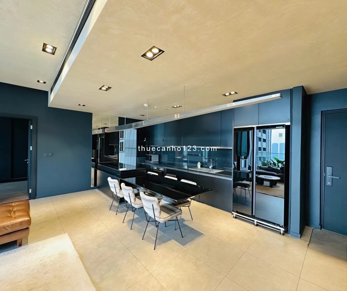 Cho thuê căn hộ 2pn, 3wc, 148m², view trọn thành phố, giá 80 triệu/tháng