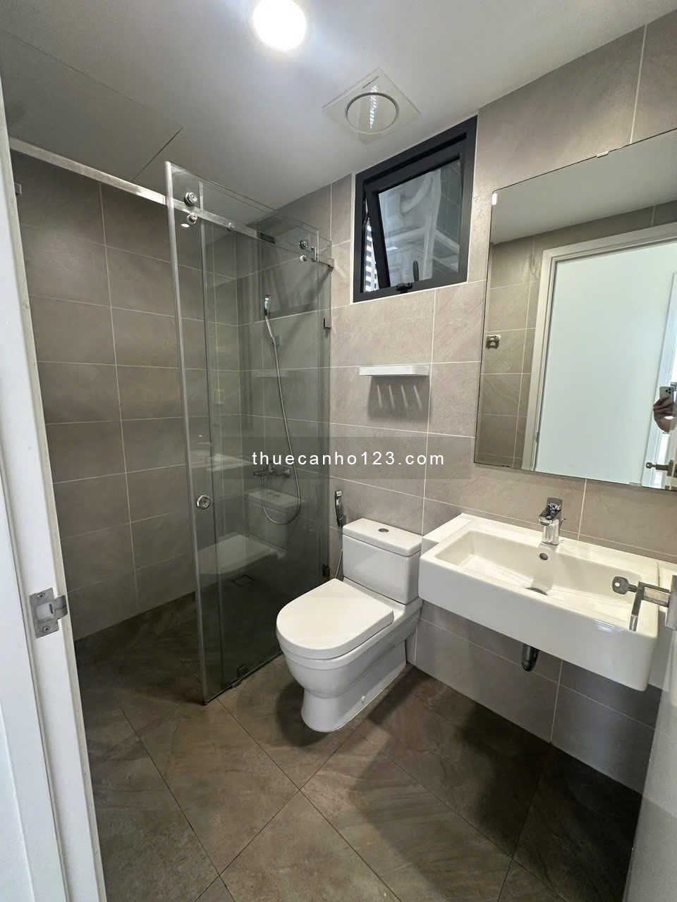 Cho thuê căn hộ Precia 3pn, 2wc, 96m², nhà mới 100%, giá 18 triệu/tháng