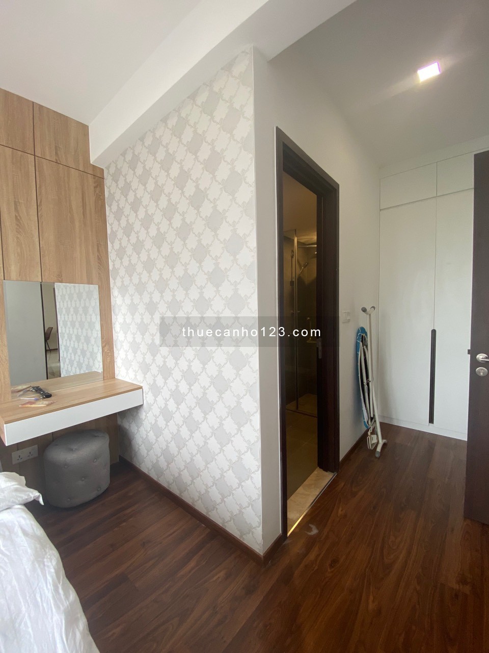 Cho thuê căn hộ one verandah 2pn, 81m², full nội thất đẹp, view sông – Giá 22 triệu