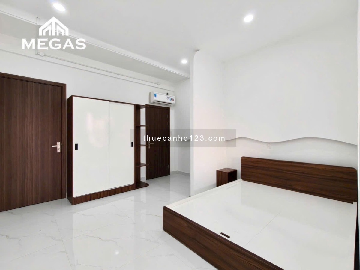 Cho Thuê Căn Hộ 1PN Ban Công, Tách Bếp – Full Nội Thất Cao Cấp – View Sân Bay – Gần Etown & ga T3