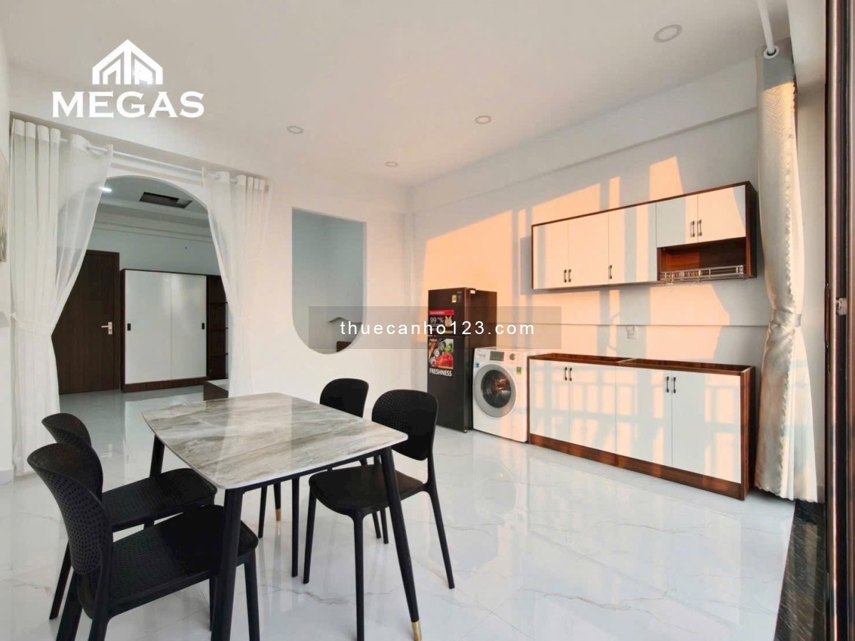 Cho Thuê Căn Hộ 1PN Ban Công, Tách Bếp – Full Nội Thất Cao Cấp – View Sân Bay – Gần Etown & ga T3