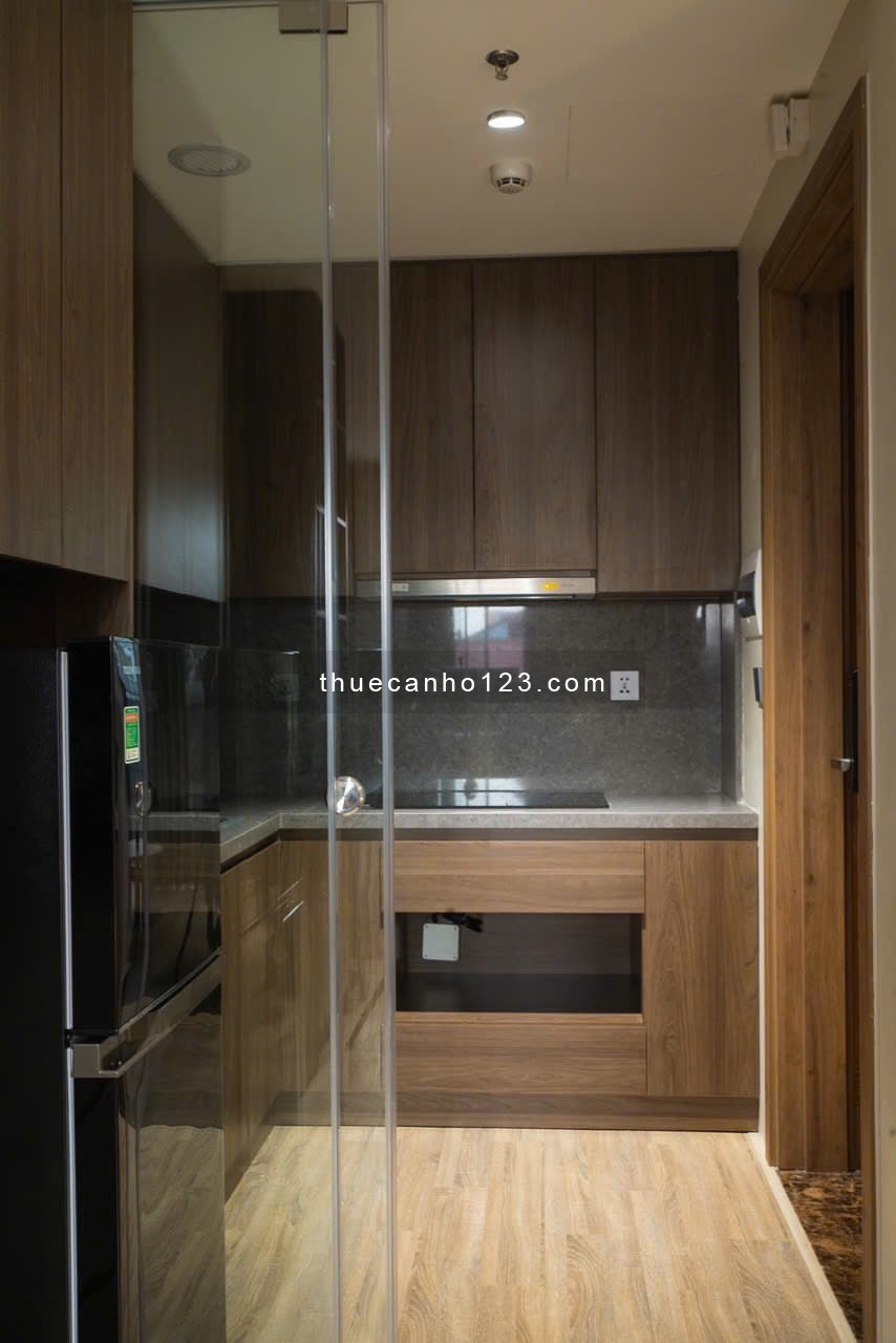 Cho Thuê Căn Hộ 1 Phòng Ngủ Ban Công – Tách Bếp – Full Nội Thất Cao Cấp – Máy Giặt Riêng – Gần Etown