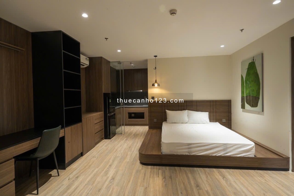 Cho Thuê Căn Hộ 1 Phòng Ngủ Ban Công – Tách Bếp – Full Nội Thất Cao Cấp – Máy Giặt Riêng – Gần Etown